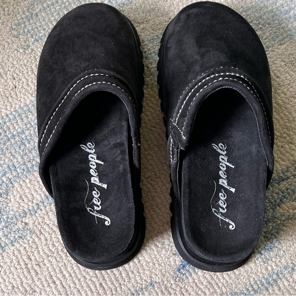 FREE PEOPLE EVERYDAY MULES IN BLACK SIZE 7.5 NWOT - Picture 7 of 8